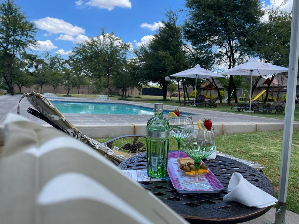 Tshiberry Bed & Breakfast Phokeng Exterior photo